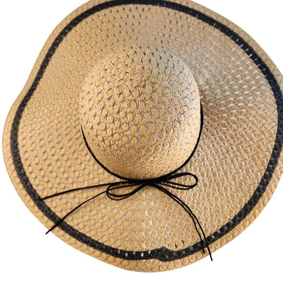Wide Brim Natural Straw Sun Hat With Black Ribbon Bow Lightweight & Breathable I - Picture 3 of 12